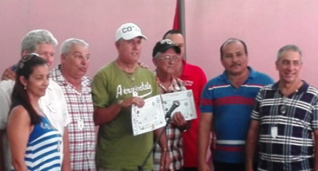 Radioaficionados camagüeyanos por un mejor trabajo