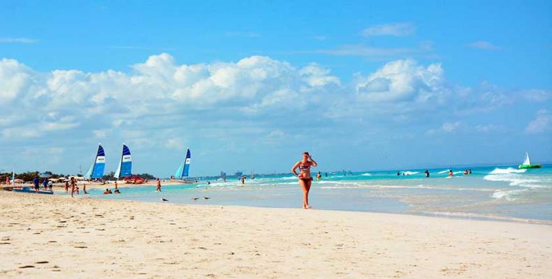 Cuba alcanza el millón de visitantes extranjeros