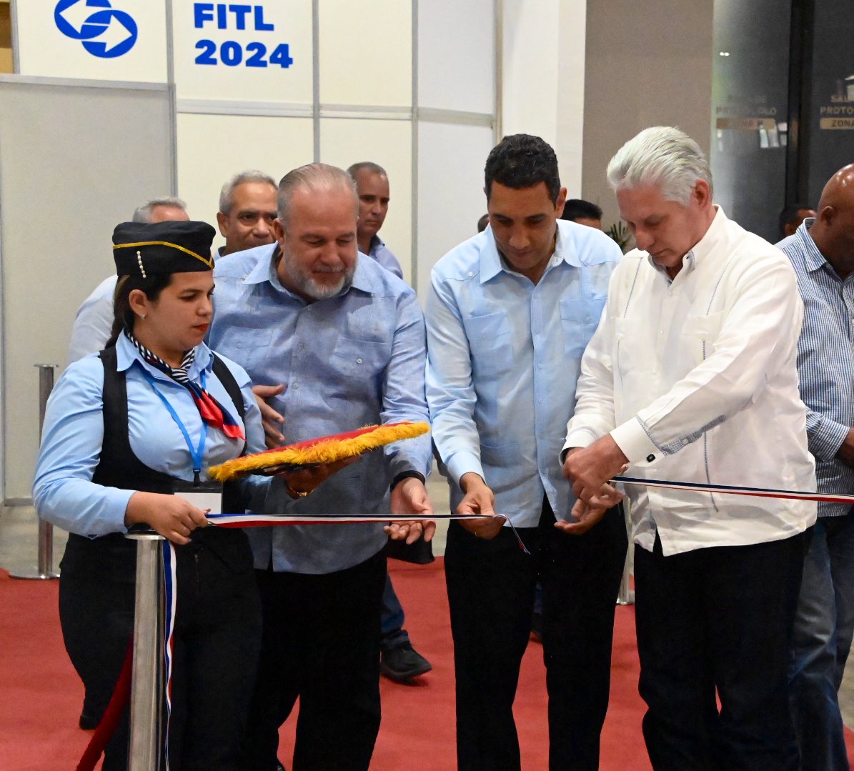 La II Feria Internacional de Transporte y Logística 2024 comenzó hoy en Pabexpo con la presencia del Presidente de la República, Miguel Díaz-Canel Bermúdez