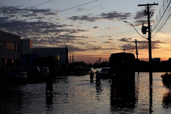 Gobierno de Lula anuncia 10 000 millones de dólares para reconstruir Rio Grande Do Sul