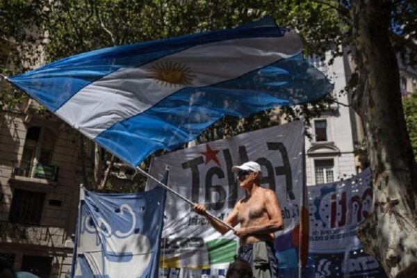 Universidades argentinas anunciaron jornada de lucha y paro nacional