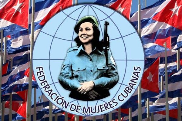 Felicitó Raúl Castro a federadas cubanas en su aniversario 64