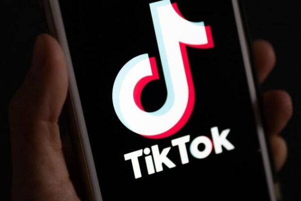 TikTok bloquea cuentas de Sputnik en medio de sanciones de EEUU