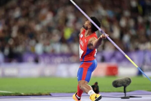 Guillermo Varona (F46) se coronó en la jabalina con un disparo de 66.14 m que representa récord para el área Panamericana. Foto: Calixto Llanes, enviado especial de JIT