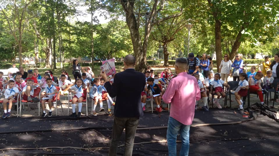 Premio Nacional Emilio Ballagas con enfoque hacia la literatura infantil