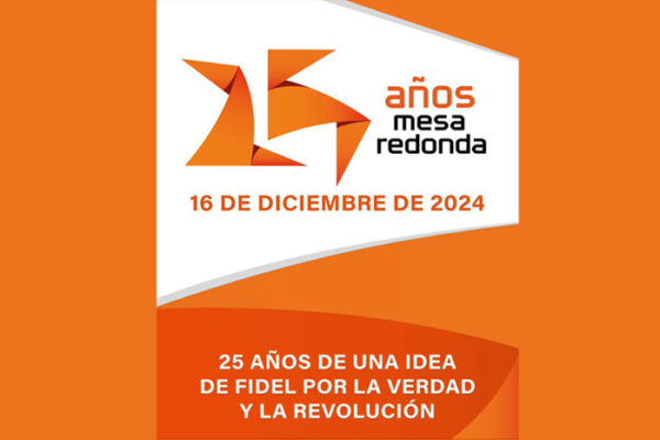 Felicita Presidente a colectivo de la Mesa Redonda en sus 25 años