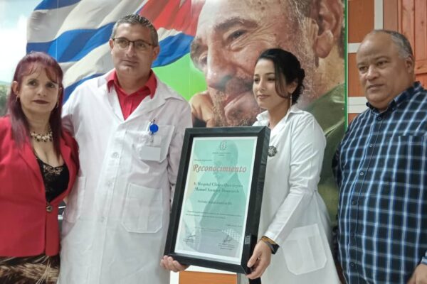 Celebran Día de la Medicina Latinoamericana en Camagüey