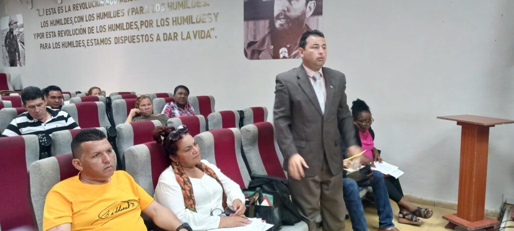En el encuentro participaron Presidentes, Vicepresidentes y Secretarios de las Asambleas Municipales del Poder Popular