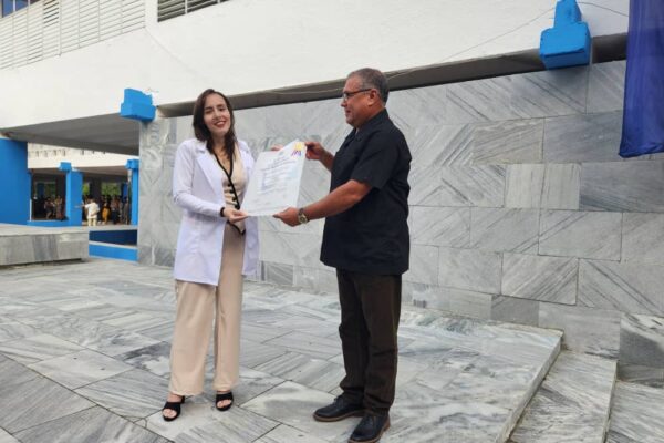 Gradúa Universidad de Ciencias Médicas de Camagüey nuevos profesionales