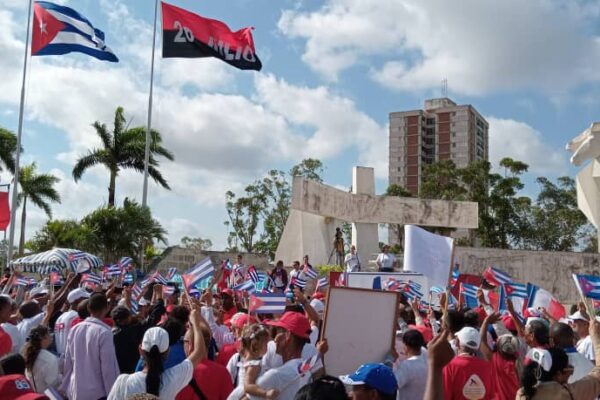 Camagüeyanos llenaron de color la Plaza de la Revolución este Primero de Mayo
