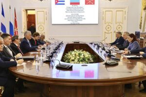 Se reúne Díaz-Canel con Gobernador de San Petersburgo