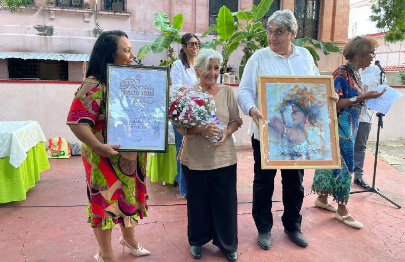 Celebran con reconocimientos aniversario de la Radio Cubana