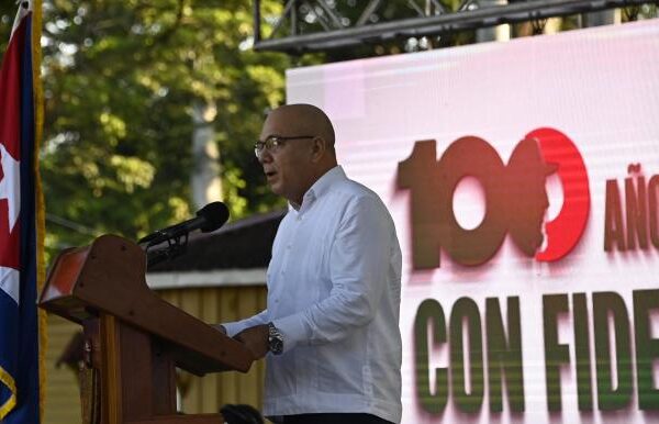 El nacimiento de Fidel «significó el inicio de una vida consagrada a la lucha incansable por la libertad y la emancipación de Cuba», dijo Morales Ojeda. Foto: Estudios Revolución