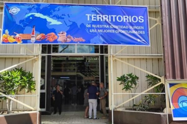Concluye FIHAV 2025 con destaque económico de Cuba