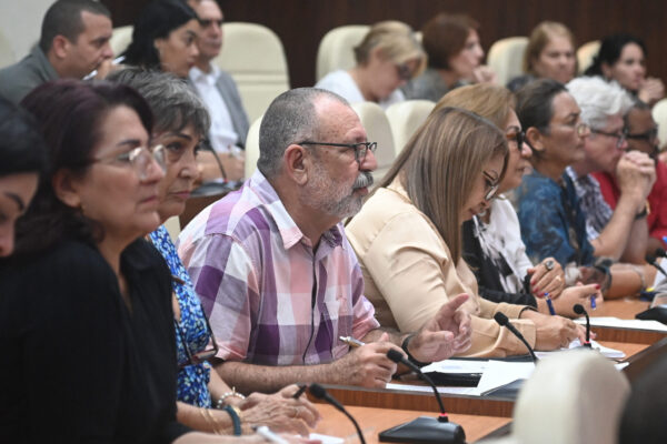 Ratifican tendencia al control general de las arbovirosis que circulan en el país, para principios del próximo año