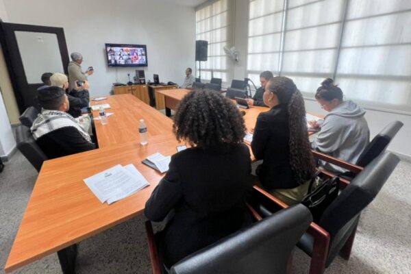 Más de 120 organizaciones lanzan movimiento contra el bloqueo a Cuba