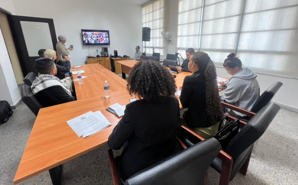 Más de 120 organizaciones lanzan movimiento contra el bloqueo a Cuba