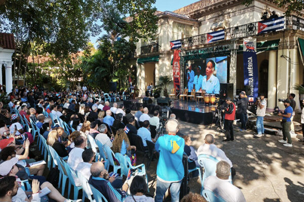 Asiste Díaz-Canel a acto de bienvenida del convoy Nuestra América
