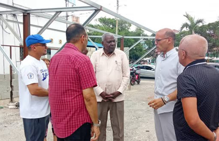 Recorrió Esteban Lazo futura solinera en el Vedado