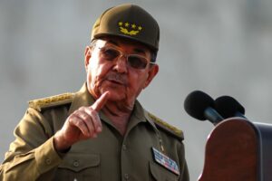 Cuba felicita a Raúl en su cumpleaños 95