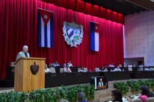 Presidente de Cuba convoca a transformación profunda en el país