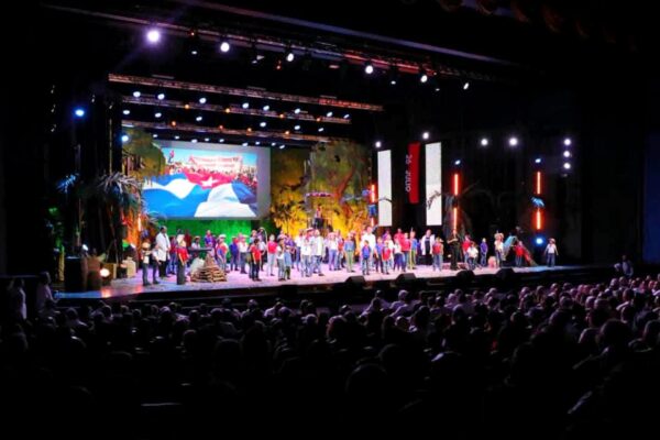 Asisten Raúl y Díaz-Canel al homenaje a Fidel en su centenario (Video)