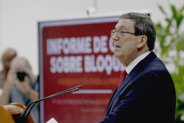 El Canciller aseveró que la política vigente del gobierno de Estados Unidos contra la Isla tipifica como un acto de genocidio según las convenciones internacionales. Foto: Juvenal Balán