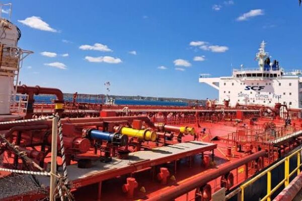 EE.UU. confirma que mantiene bloqueo naval de combustibles para impedir su entrada a Cuba